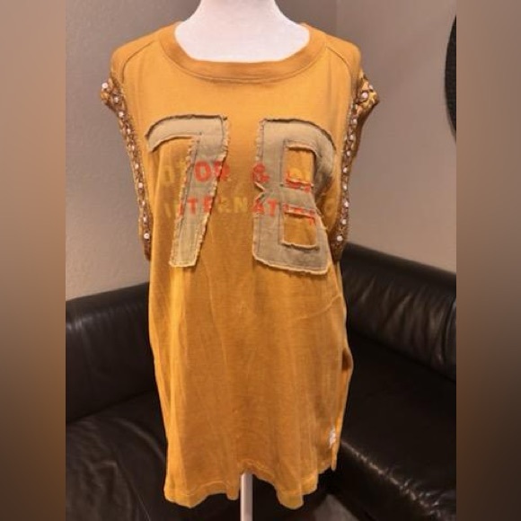 We The Free Tops - We The Free Mustard Yellow Tunic size XS RUNS LARGE
Substantial material QUALITY